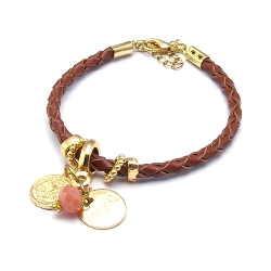 Armband gevlochten natuurleer met verguld goud bedels