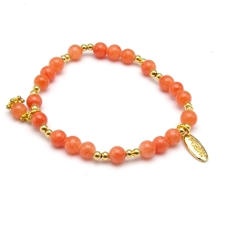 Armband 6mm steenkralen met verguld zalm