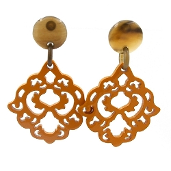 Oorbellen buffel hoorn abricot ornament met lacquer