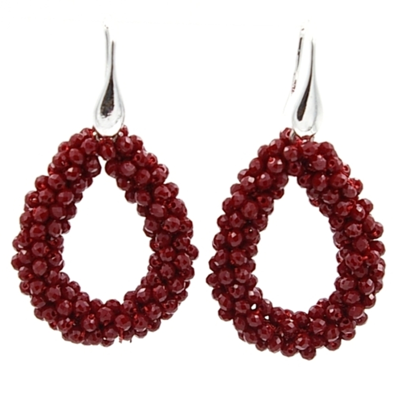 Oorbellen Candy bordeaux facet met zilveren haakjes