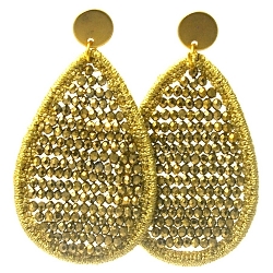 Oorbellen satijndraad met facet druppel goud