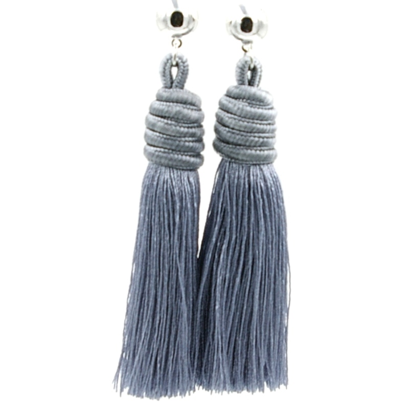 Oorbellen satijndraad kwast grijs met zilveren steker