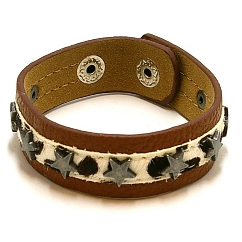 Armband pu leer met bontje en metalen sterren bruin