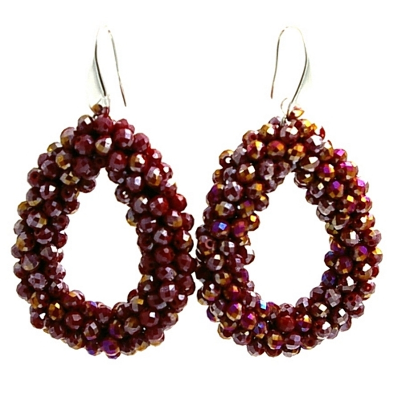 Oorbellen Candy wijnrood facet met gouden haakjes