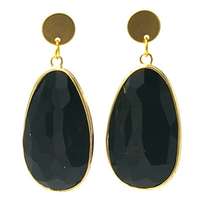 Oorbellen facetgeslepen druppel zwart met gouden steker