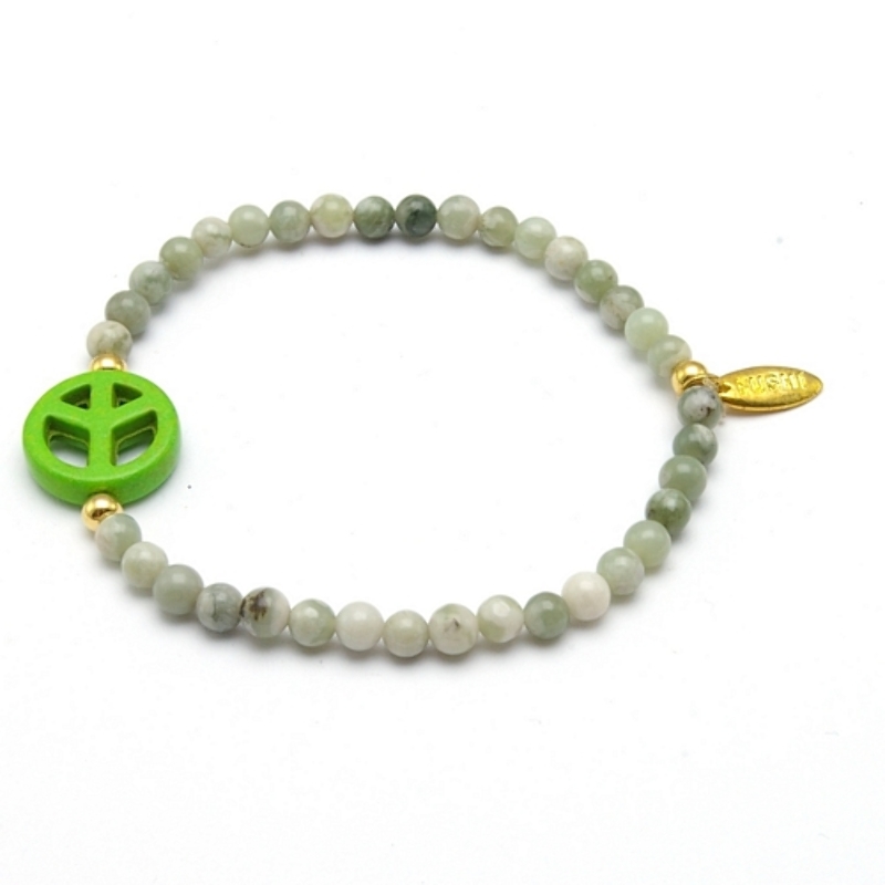 Armband 4mm halfedelsteen jade met gekleurd turquoise en gouden balletjes Armband 4mm halfedelsteen jade met gekleurd turquoise en gouden balletjes