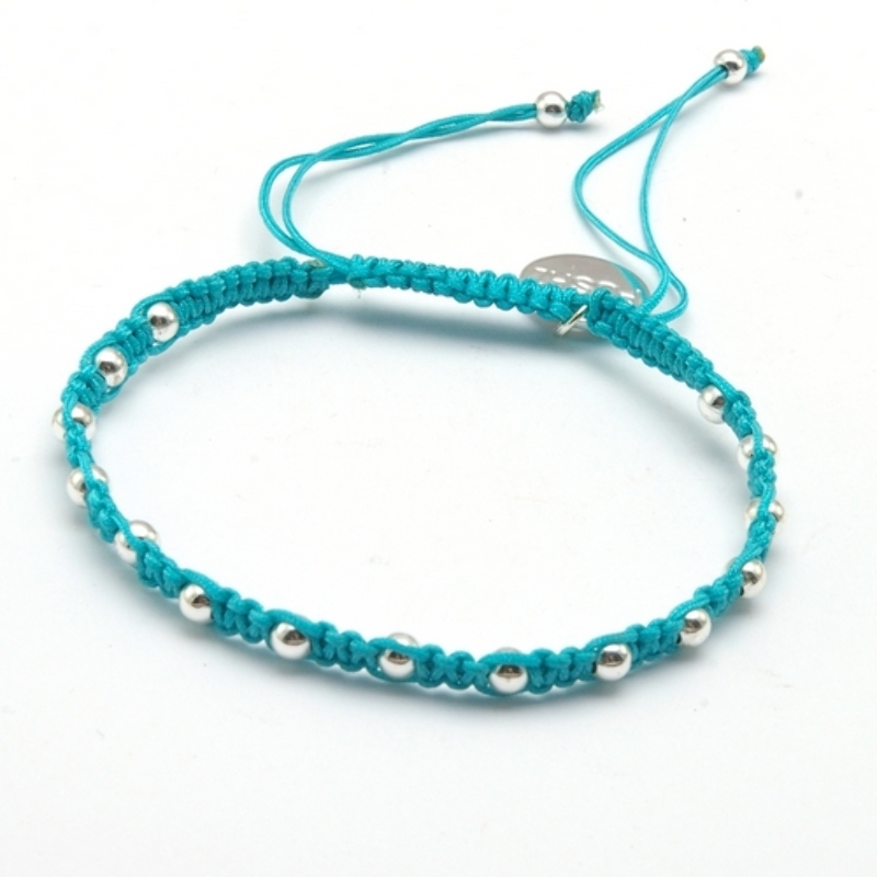 Armband macramee met verzilverden balletjes