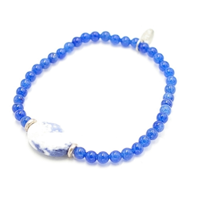 Armband 4mm steen blauw met sodalite steen en zilveren spacers