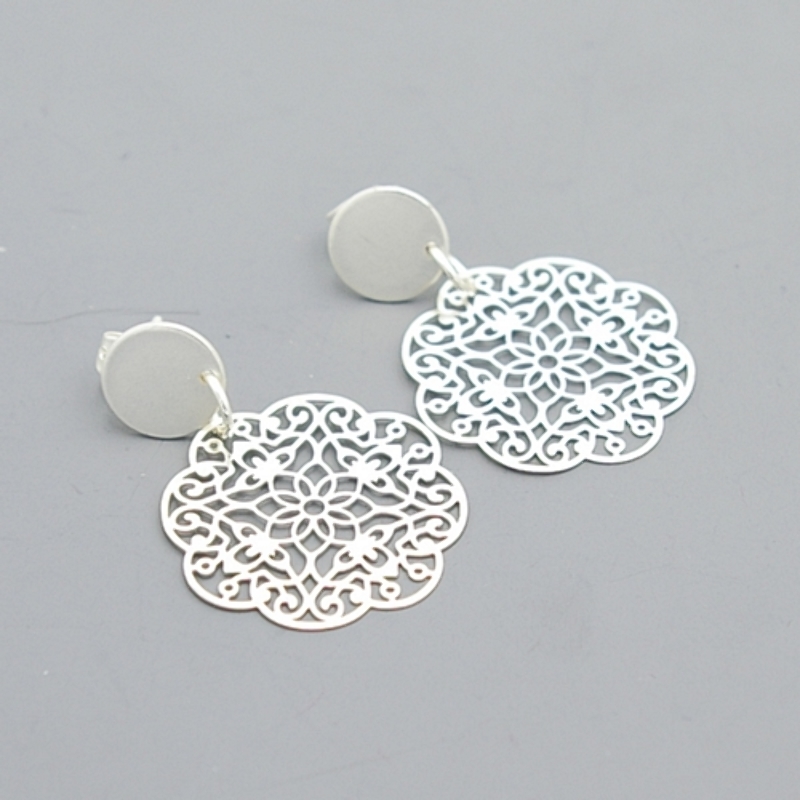 Oorbellen filligrain plaatje zilver