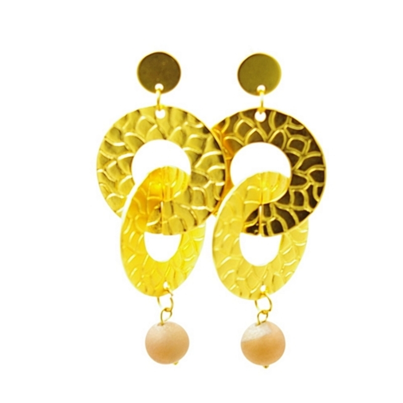 Oorbellen metaal twee ringen in elkaar met zand drust