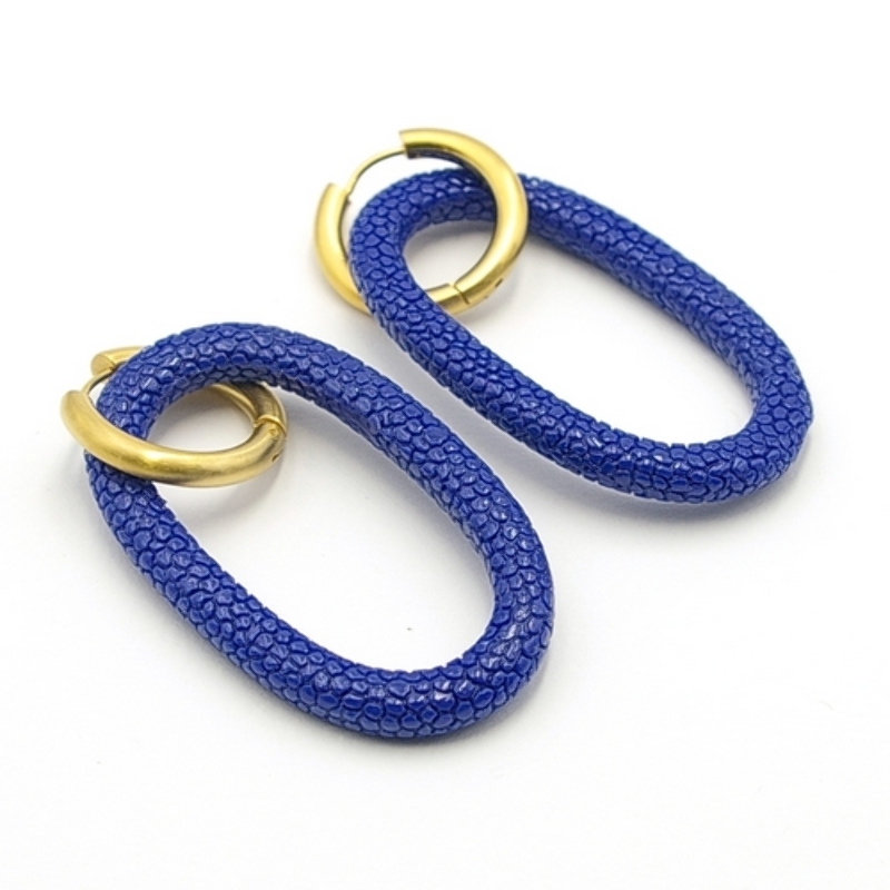 Oorbellen schelphars ovaal open met creolen koningsblauw