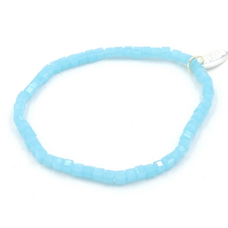 Armband facet 4mm vierkant (lichtblauw)