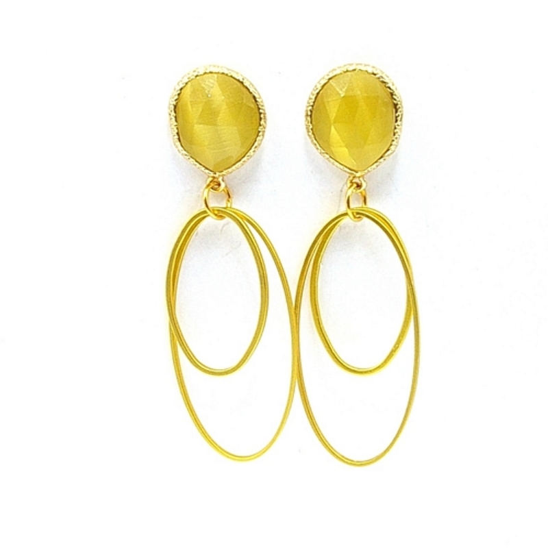 Oorbellen facet geslepen crystal druppel geel met metalen ovalen