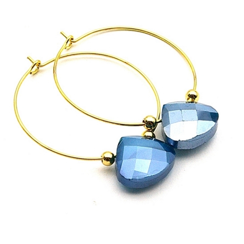 Oorbellen creolen dun met facet hartje blauw