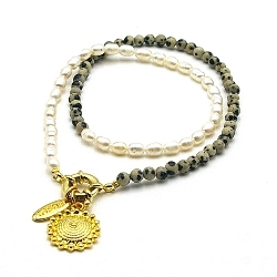 Ketting kort zoetwaterparel en halfedelsteen dalmatier met hanger druppel