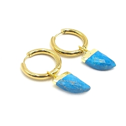 Oorbellen creolen goud met facet geslepen halfedelsteen haaientand turquoise