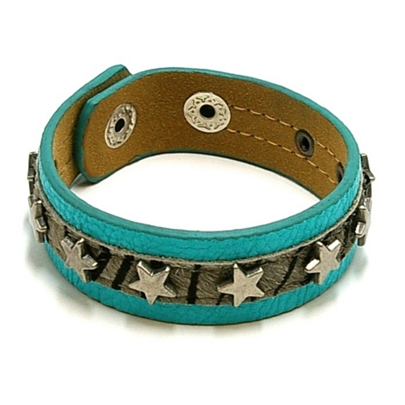 Armband pu leer met bontje en metalen sterren turquoise